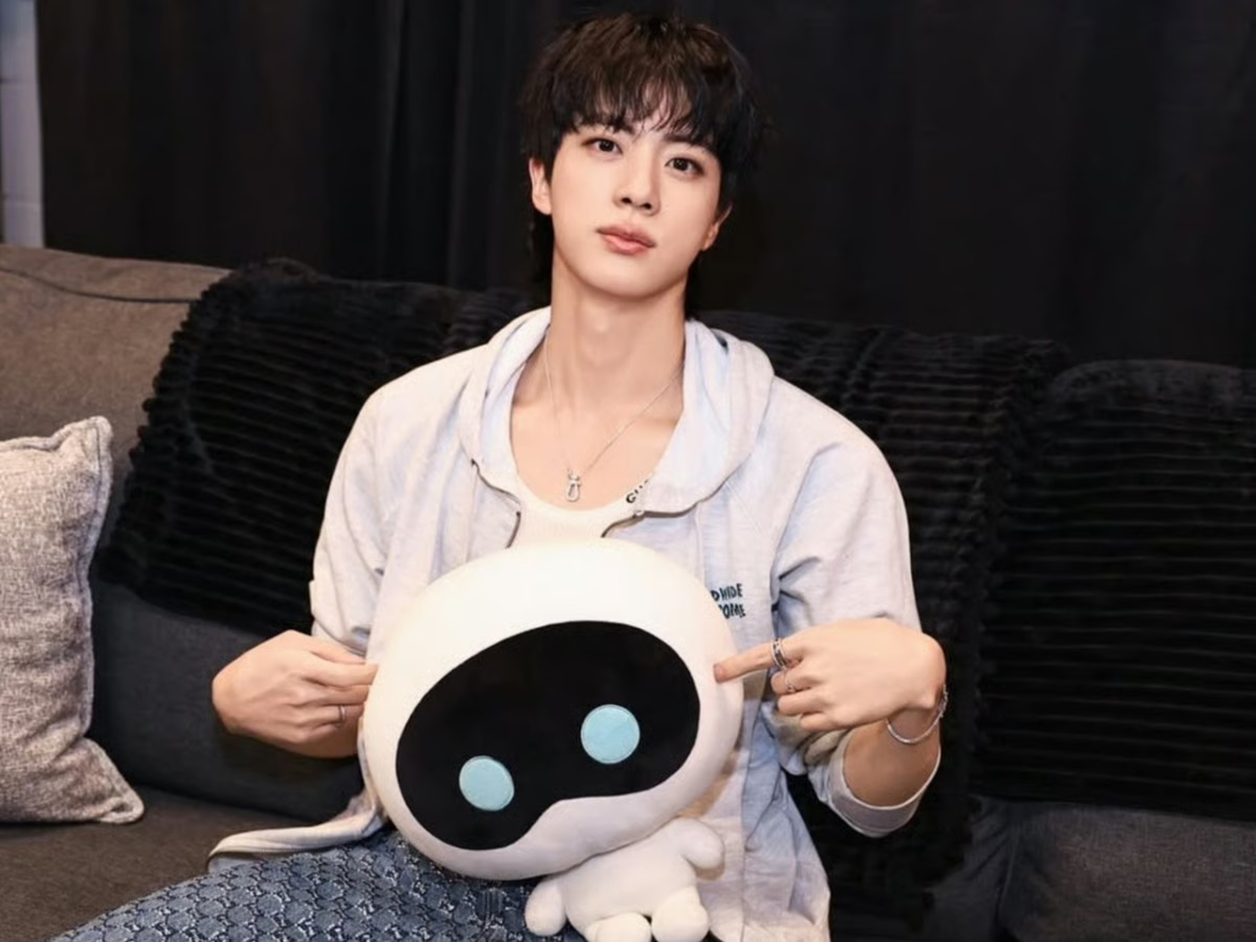 BTS JIN、75週連続で個人1位 | KOREA WAVE